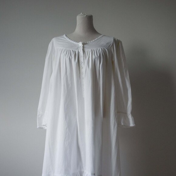 GOLD LABEL Victoria's Secret House Dress - Picture 1 of 7